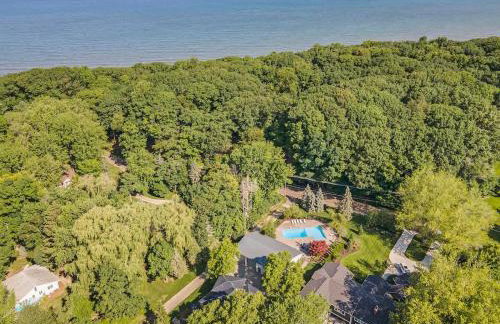 Beautiful Lakescape-4 BR Home with Heated Pool & Rec Space-Family Friendly - Foto 2