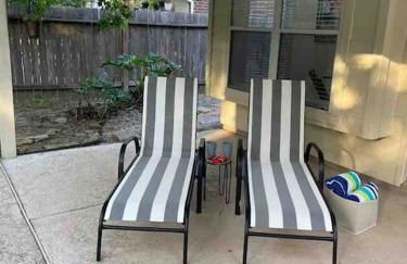 Lovely Woodlands home w/heated pool and spa! - Foto 6