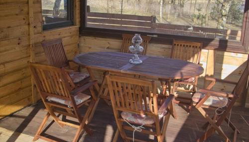 Domek letniskowy z linią brzegową i pomostem - Foto 3