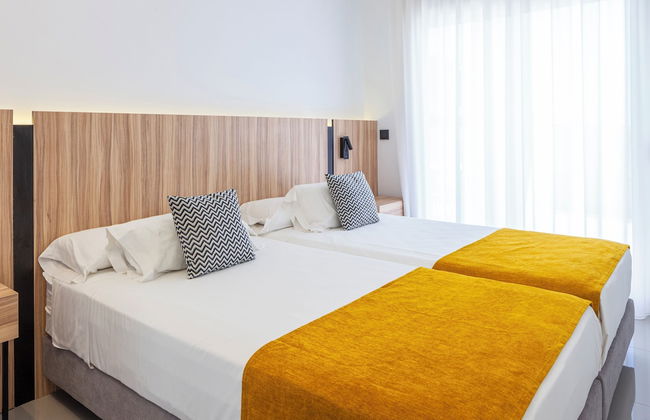 Apartamentos La Laguna Fase II - Foto 2