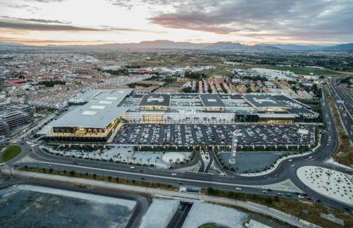 Ático con vistas a Sierra Nevada - Foto 18