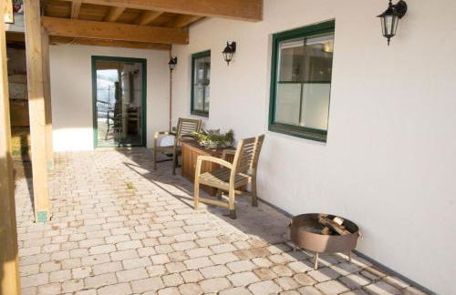 Blockbohlen HolzHaus mit Sauna, Outdoor Jacuzzi und BadeTeich - Foto 14