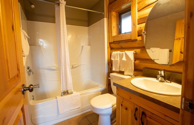 Miette Mountain Cabins - Photo 24