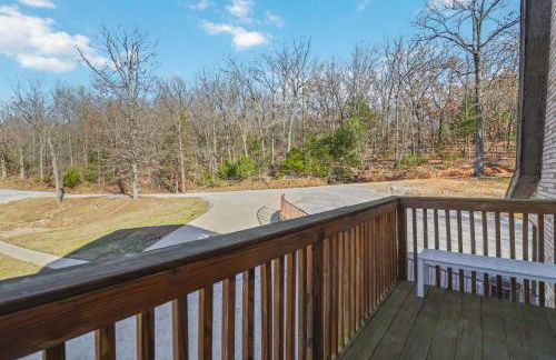 Ozark Mountain Retreat- Movie Theatre Dance Floor - Foto 34