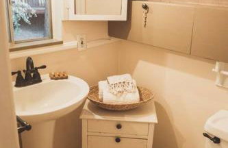 Clarity Cabin A-Frame Sanctuary w Hot Tub Fireplace Grill AC Hammock Chairs Fire Pit Pets OK - Foto 20