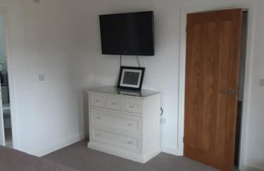 Spacious modern three Bedroom Bungalow ample parking - Foto 41