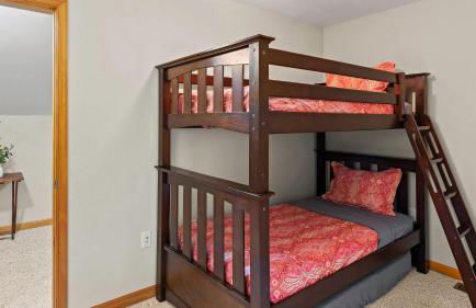 Mountain Hideout by Avantstay Game Room + Deck - Foto 74