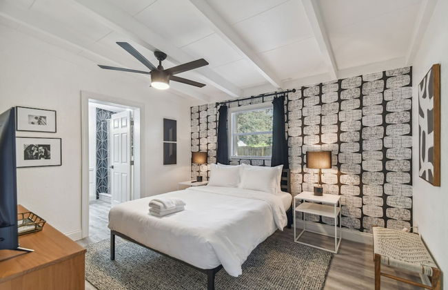 Coastal Bliss 3BR Gem Near MacDill AFB - Foto 5