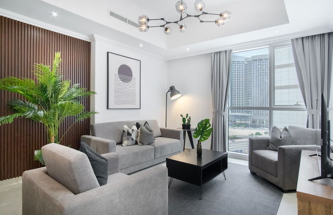 Luxe Apartments near Dubai Mall, Burj Khalifa - Pool, Gym, & Parking by Sojo Stay - Photo 11