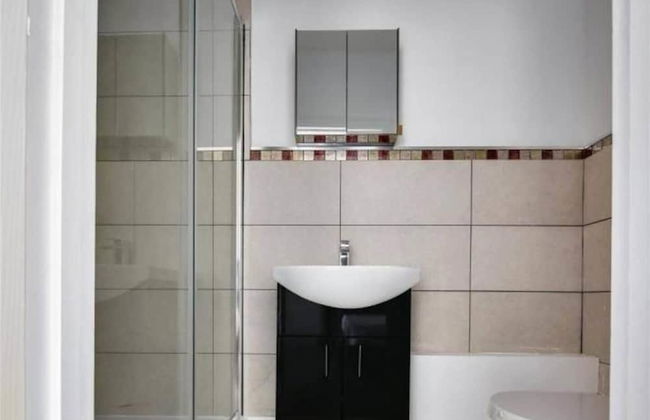 Limehouse Townhomes-4 Bedrooms,3 Bathrooms,garden - Foto 15