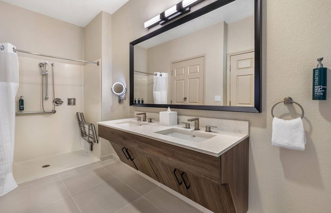 2BD resort condo with amenities and next to shopping right off the Las Vegas Strip - Photo 31