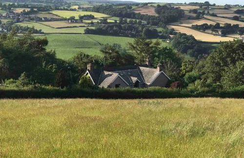 Converted Stone Barn -20 Acres - Farm Animals! - Photo 2