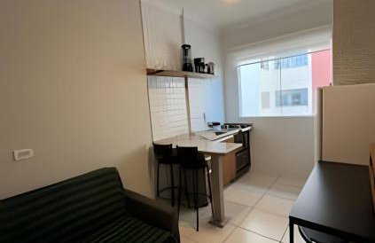 Apto mobiliado e bem localizado! - Foto 18