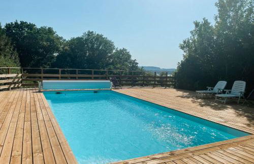 Villa des Suisses with Jacuzzi & View of Lake des Settons - Foto 22
