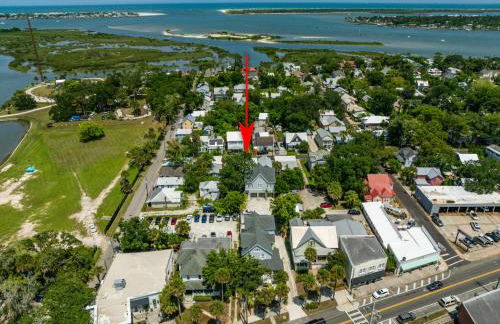 Casa Amarillo l Steps to Historic District - Photo 20