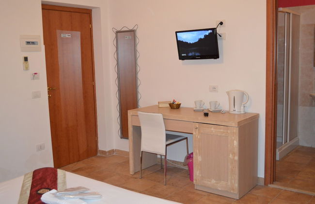 Butterfly Accommodation - Photo 28