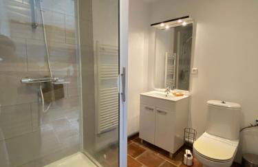 Dépendance privée, salle de bain et chambre privative - Foto 4