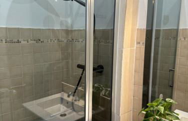 Maison de ville à Nice Ouest dans propriété arborée - Foto 11