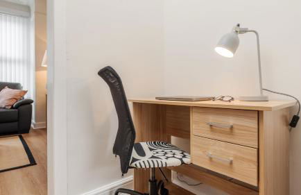 3 Bed House Near Liverpool Parking Sleeps 5 - Foto 7