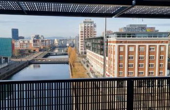 BEL APPARTEMENT MODERNE avec TERRASSE AC CLIMATISATION PARKING with additionnal fees - Foto 3