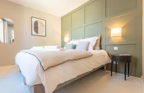 Le Cosy Chic . Proche gare . Centre-ville Mâcon . Neuf . Climatisation . Design . Wifi . - Foto 15