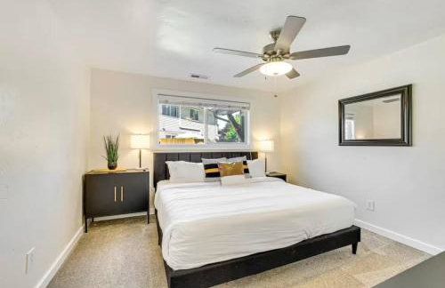 Game Night Downtown - BSU - Slots - Over 100 Games - Foto 6