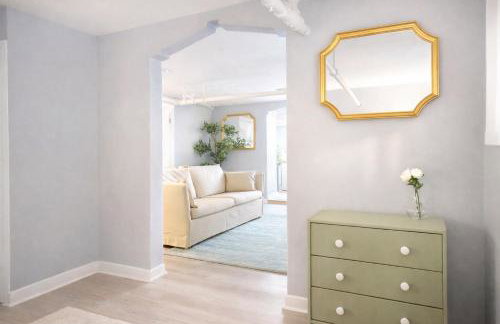 Cozy 1Bdrm • Great Location • Fast Wi-fi - Foto 2