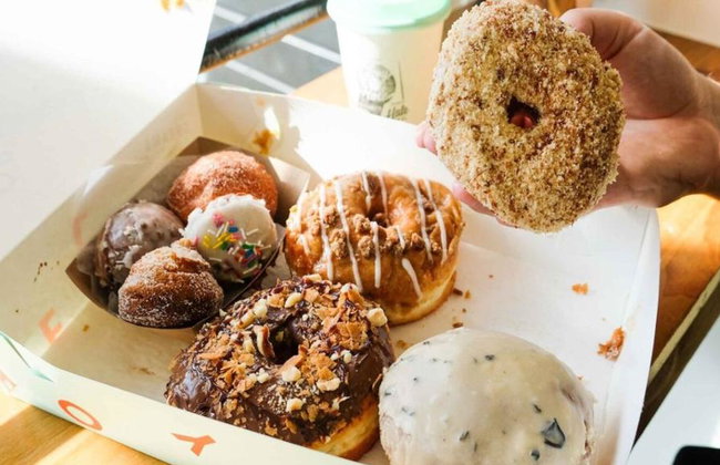 Toronto's Kensington Market Donut Tour - Foto 6