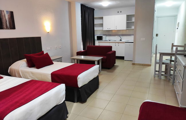 Apartamentos Puerta del Sur - Photo 17