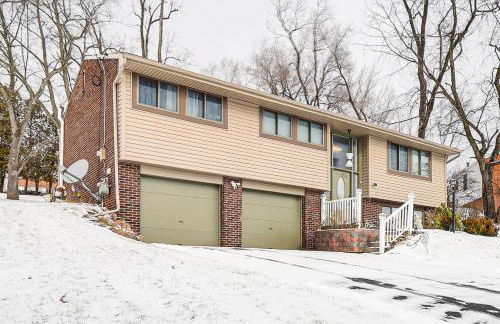 Remote-Work Ready Family Home Near Pittsburgh - Foto 25