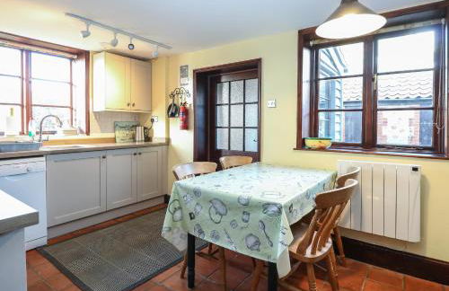 Lanthorn Cottage - Photo 7