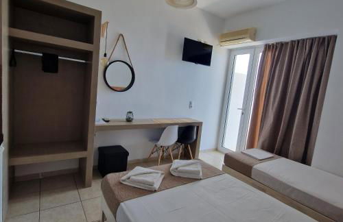 Edelweiss Rent Rooms-Rent a Car - Foto 12