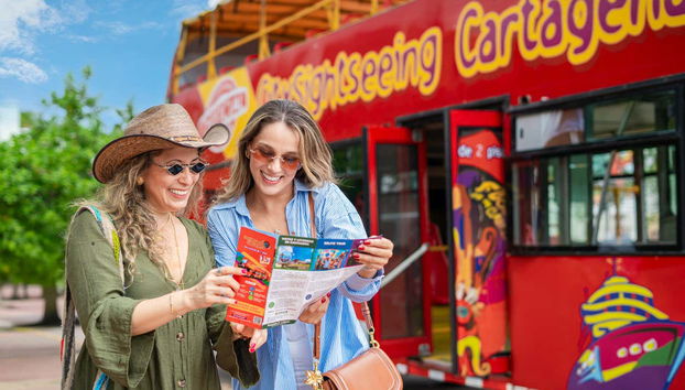 Disfruta el tour Hop On Hop Off de Cartagena con guías en españo