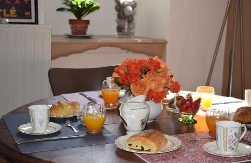 Appartement avec accès piscine et jardin dans hôtel particulier - Foto 10