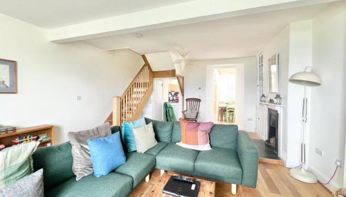 3 bedroom stunning house with garden and amazing sea views - Foto 2