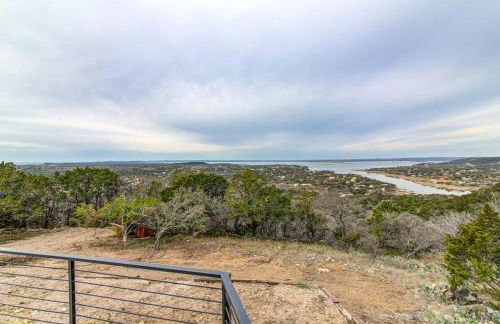 Lake Buchanan Retreat w/Hot-Tub - Foto 4