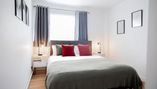 Bright & Modern Apartment, Central Location, Free Parking & Fast Wi Fi - Foto 2