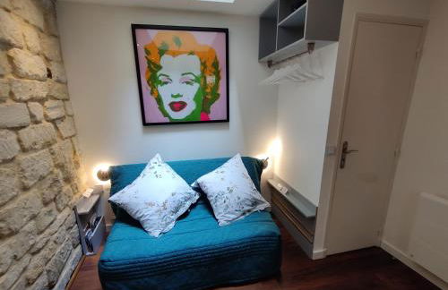 Romantic Tiny House inside Montmartre - Foto 7