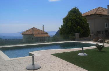 Seaview Villa - Photo 2