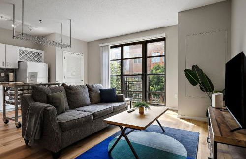 CozySuites Mill District with pool gym #13 - Foto 1