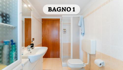 Lhousing - Tricamere con due bagni in centro - Foto 5, towels, Shower