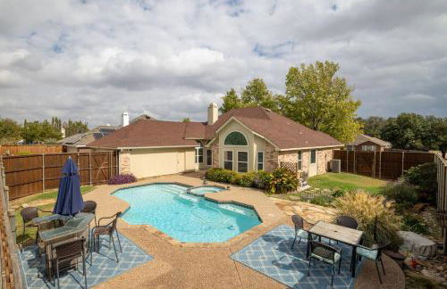 Pool, Games & World Cup Fun for the Whole Family - Foto 2