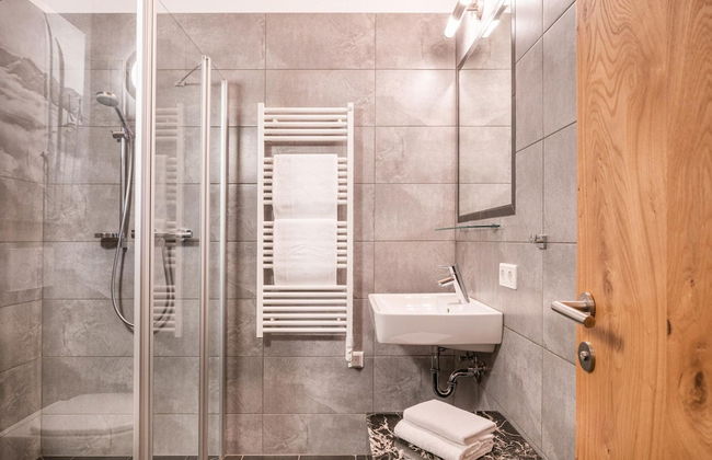 Premium Chalet With Sauna on a Sunny Slope - Foto 33