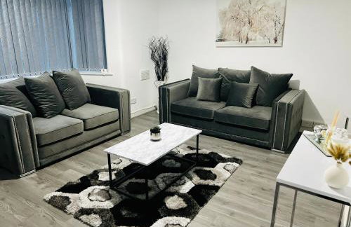 Beautiful and Homely 3 Bed House With FREE Parking So Close To Man City and City Centre - Foto 6