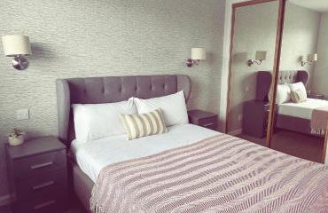 Malva - Modern 2 Bedroom Bungalow in Wick Sleeps 4 with private parking - NC500 Route - Photo 13