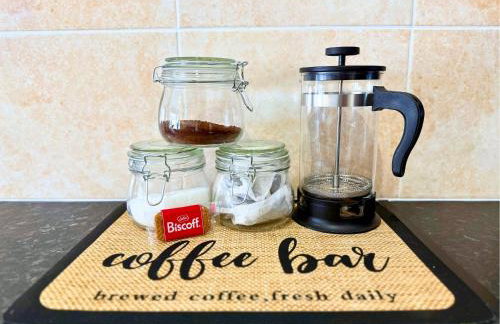 Pool Table 1-Bedroom House, near City Centre and Public Transport, Dog Friendly, Sleeps 5, Free Parking - Foto 42