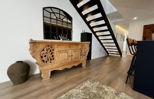 Premium Penthouse Seasonal Rental - Photo 33