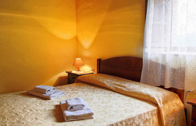 Farmhouse With Stables, Horses and the Ability to Make Horseback Riding - Foto 7