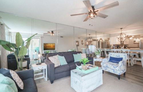 Bethys Beachy Beauty Regency Towers! - Foto 9