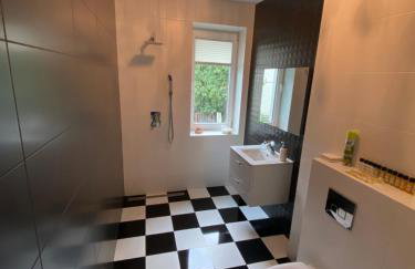 White House Izabelin Family SPA House near Warsaw - Foto 92